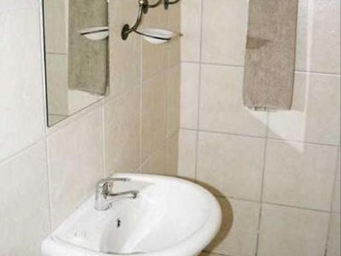 Toro Guest House Рюстенбург Экстерьер фото
